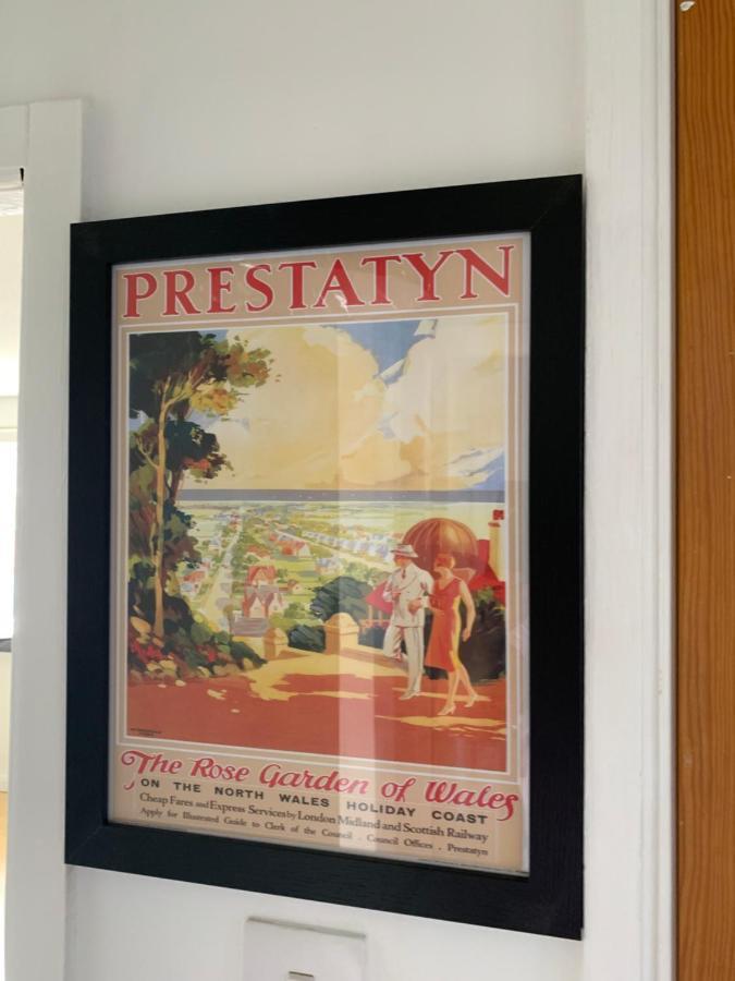 Sunny Prestatyn Apartment Bagian luar foto